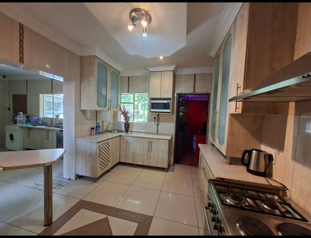 4 BEDROOM HOUSE FOR SALE IN ARCON PARK
